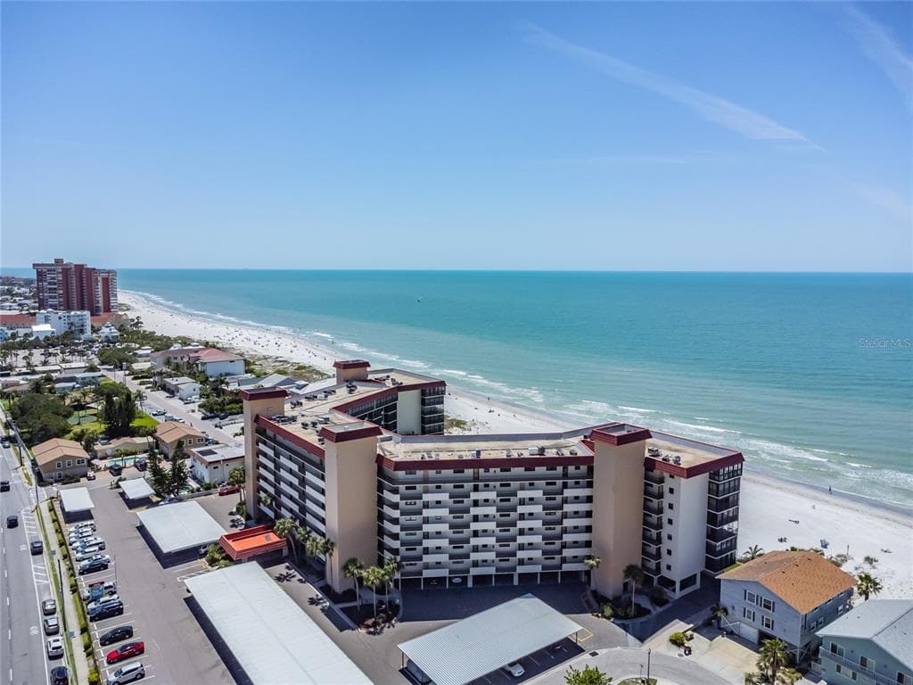 18304 GULF BOULEVARD UNIT PH5 REDINGTON SHORES, FL 33708