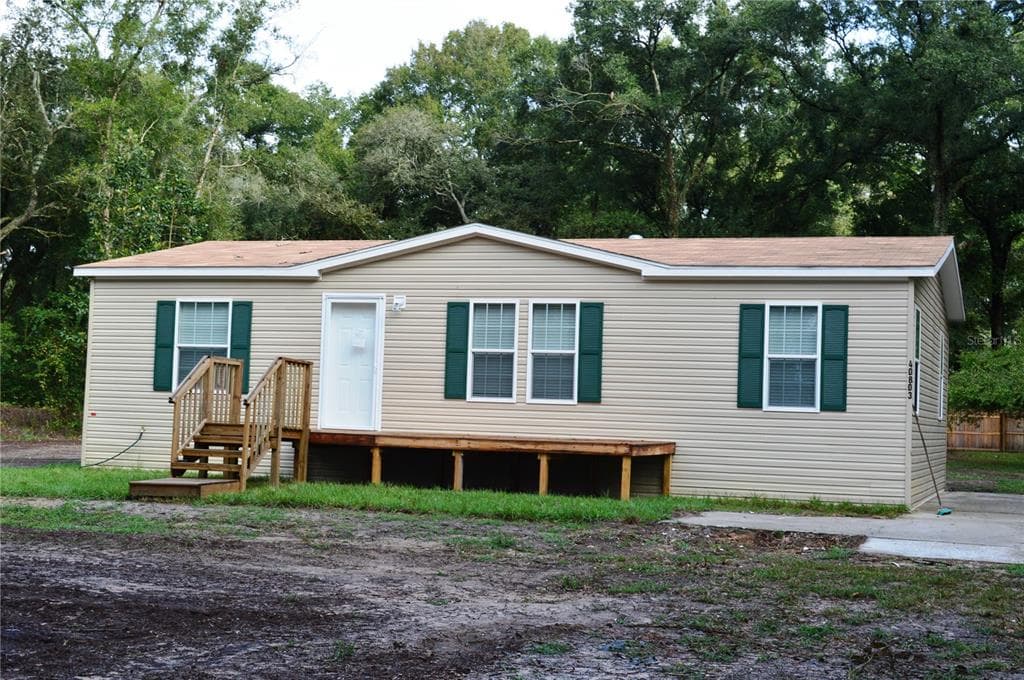 40803 MELROSE AVENUE ZEPHYRHILLS, FL 33540