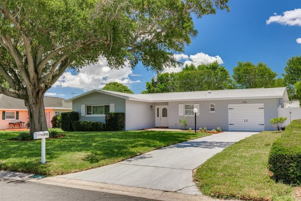 1292 GRENADA AVENUE CLEARWATER, FL 33764