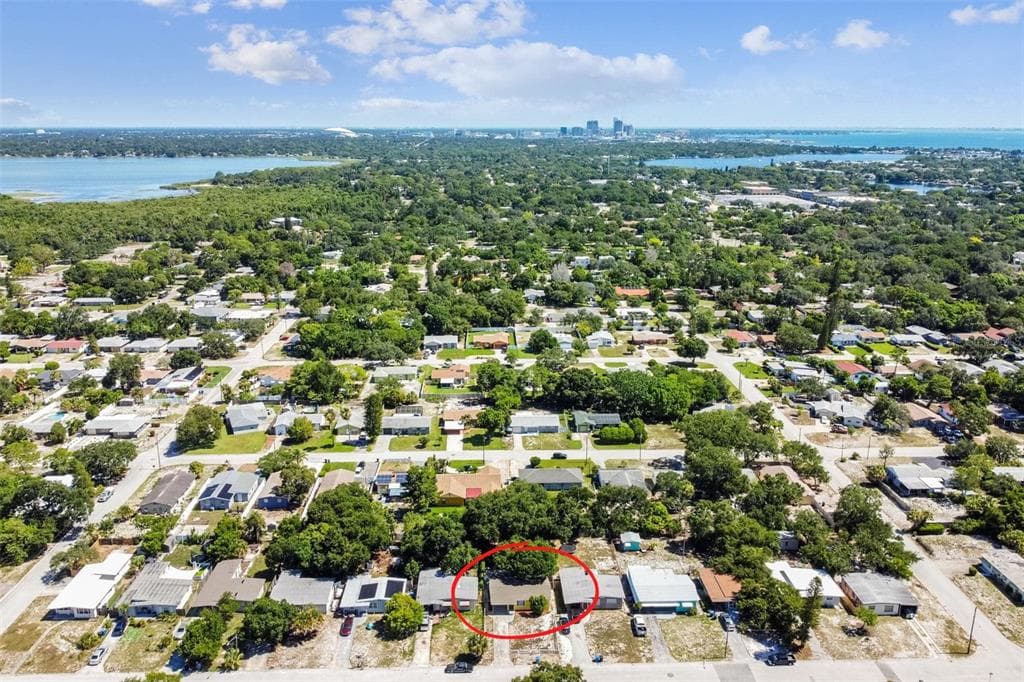 745 53RD AVENUE S ST PETERSBURG, FL 33705