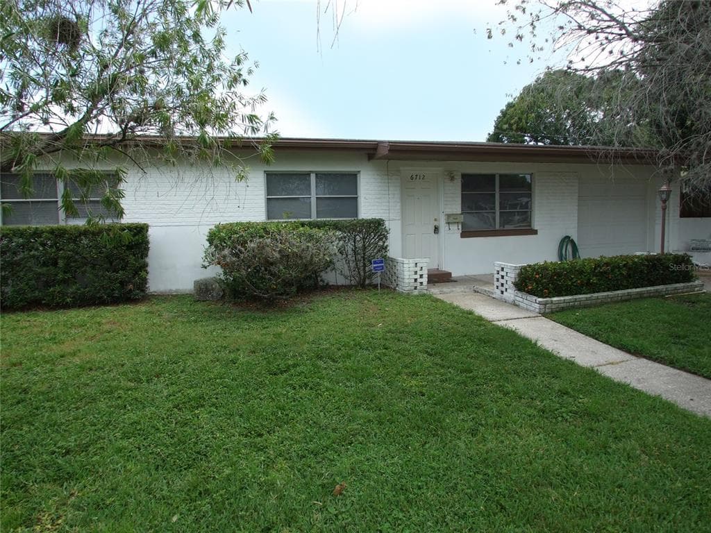6712 33RD AVENUE N ST PETERSBURG, FL 33710