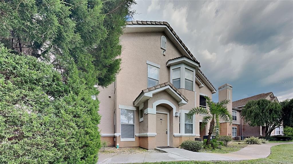 17908 VILLA CREEK DRIVE UNIT 0 TAMPA, FL 33647