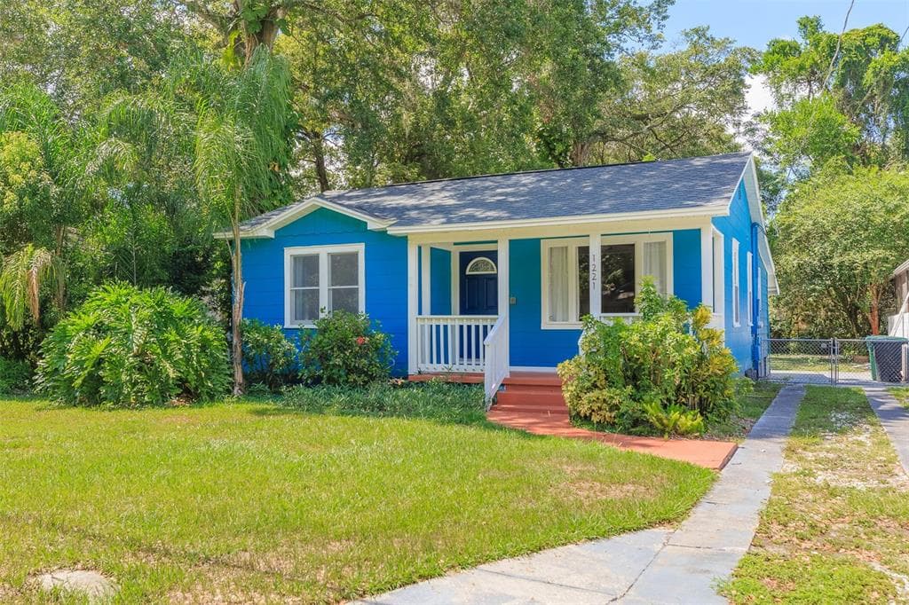 1221 E FLORA STREET TAMPA, FL 33604