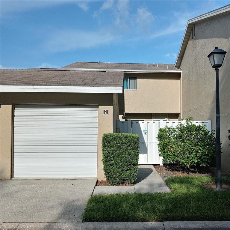 6655 CAPE SABLE WAY NE UNIT 2 ST PETERSBURG, FL 33702
