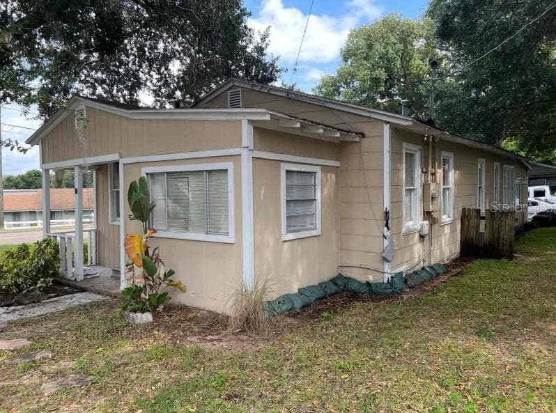 71 GLOVER STREET EUSTIS, FL 32726