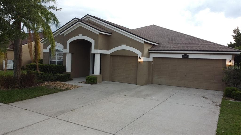 5246 STRIKE THE GOLD LANE WESLEY CHAPEL, FL 33544