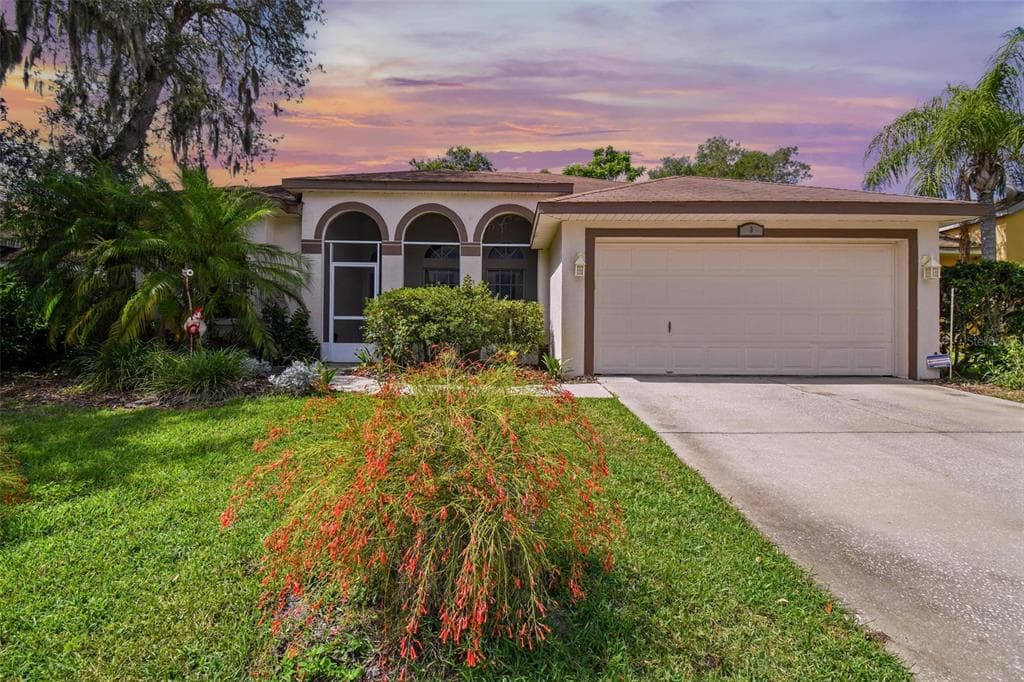 383 WOOD BRIDGE AVENUE TARPON SPRINGS, FL 34689