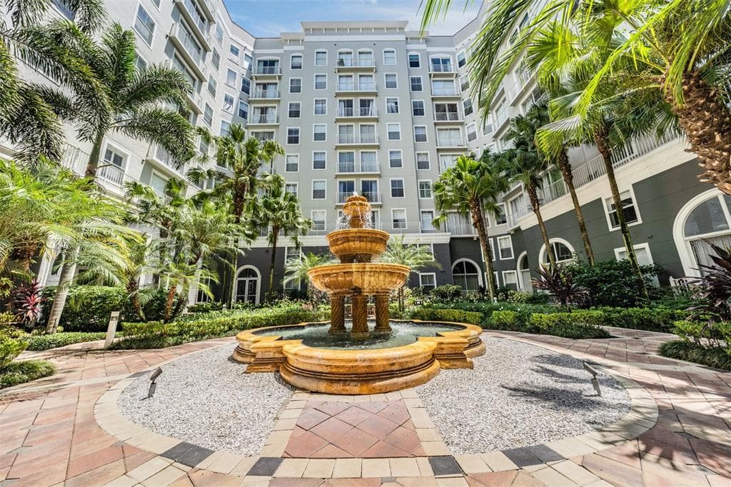 700 S HARBOUR ISLAND BOULEVARD UNIT 113 TAMPA, FL 33602