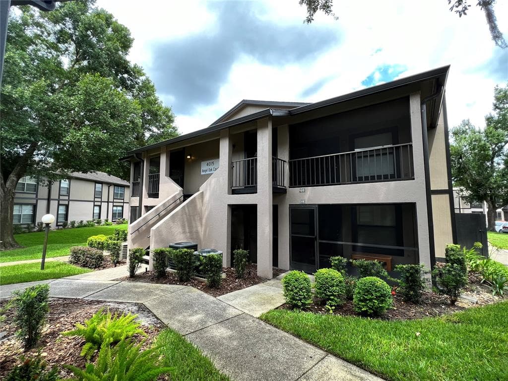 4015 ANGEL OAK COURT UNIT 203 TAMPA, FL 33613