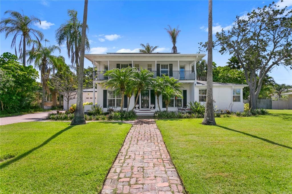 1641 SANTA BARBARA DRIVE