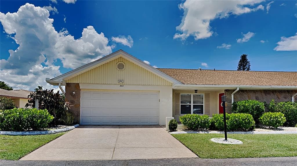 303 FAIRCROSS CIRCLE SUN CITY CENTER, FL 33573