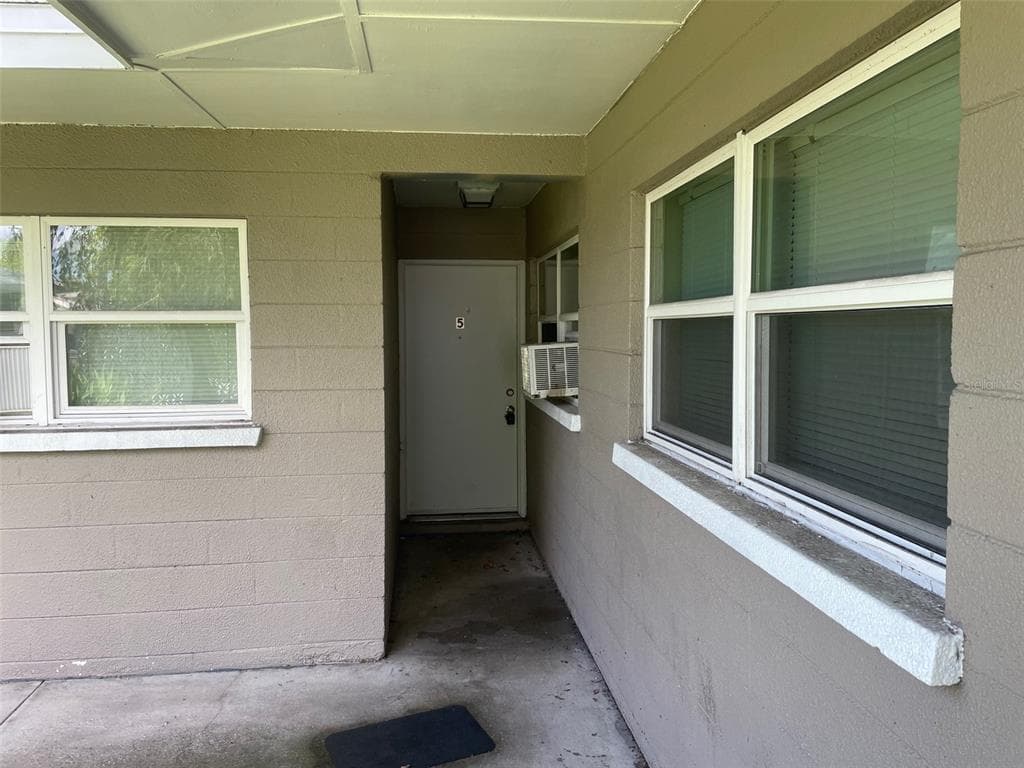 2409 13TH STREET W UNIT 5 BRADENTON, FL 34205