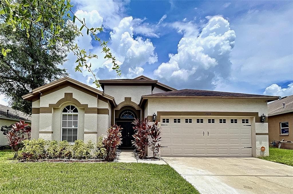 13604 OGAKOR DRIVE RIVERVIEW, FL 33579