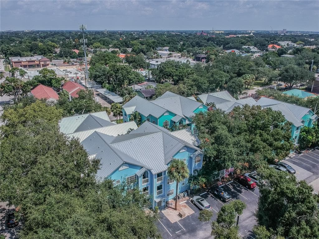 3002 W CLEVELAND STREET UNIT D12 TAMPA, FL 33609