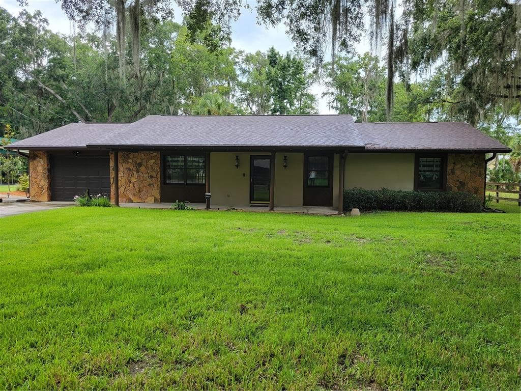 4862 CR 307 LAKE PANASOFFKEE, FL 33538