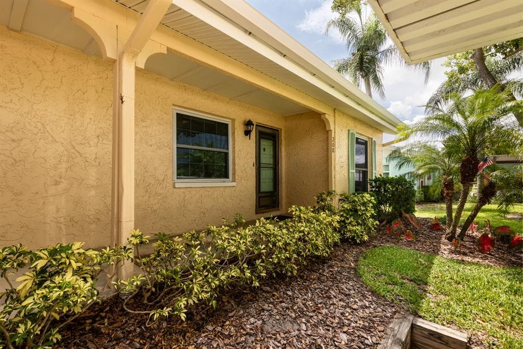 2465 NORTHSIDE DRIVE UNIT 208 CLEARWATER, FL 33761