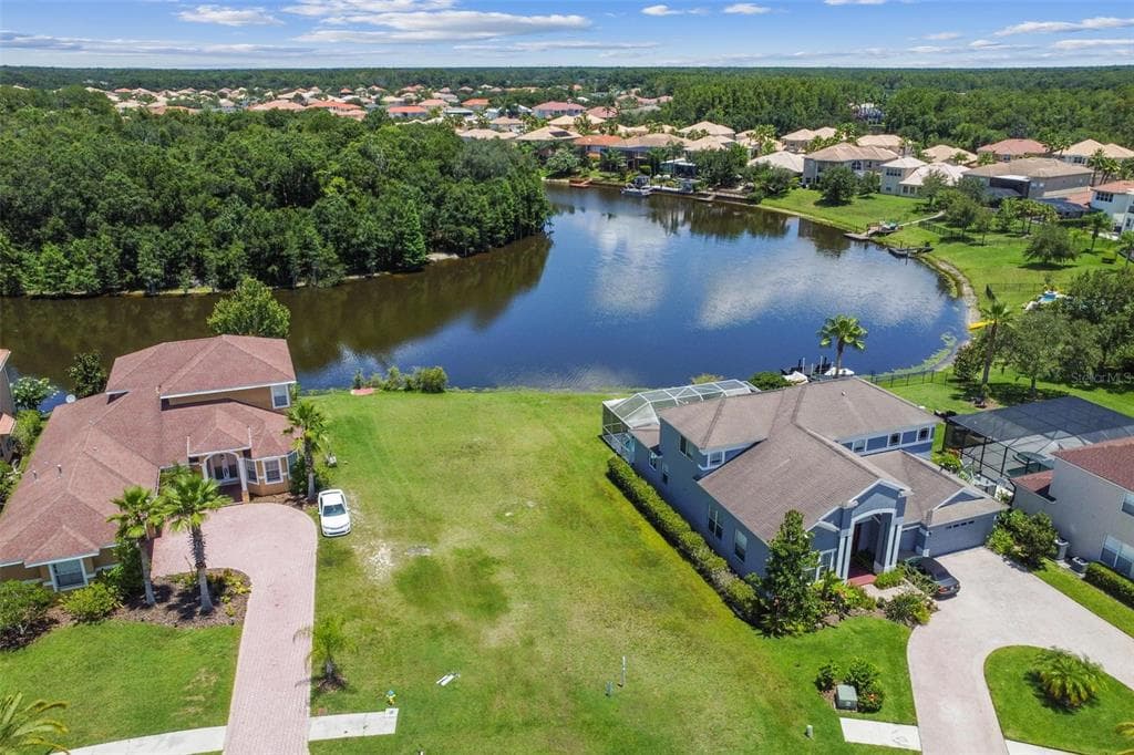 17905 BAHAMA ISLE CIRCLE TAMPA, FL 33647