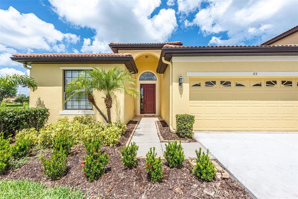 313 SILVER FALLS DRIVE APOLLO BEACH, FL 33572