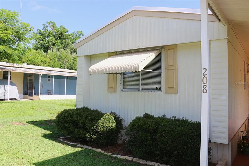 208 MONROE DRIVE LAKELAND, FL 33809