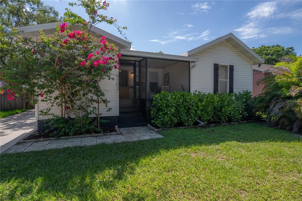 4107 N SEMINOLE AVENUE TAMPA, FL 33603