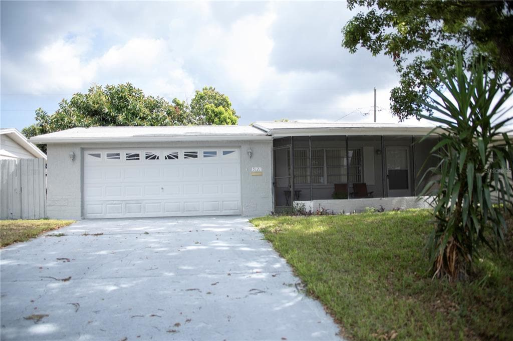 5121 DOVE DRIVE NEW PORT RICHEY, FL 34652