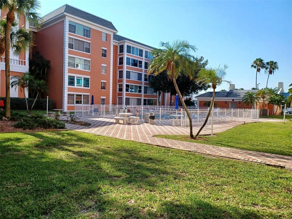 6800 20TH AVENUE N UNIT 410
