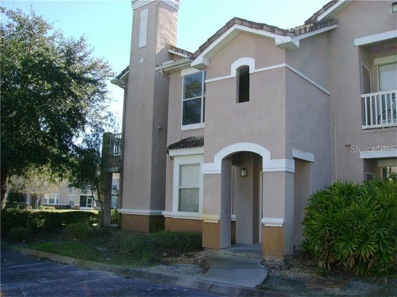 17957 VILLA CREEK DRIVE UNIT 1 TAMPA, FL 33647