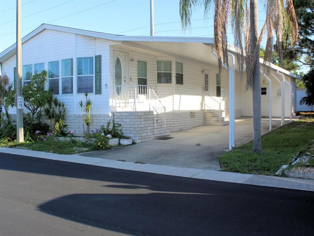 18 PINDO PALM STREET W LARGO, FL 33770