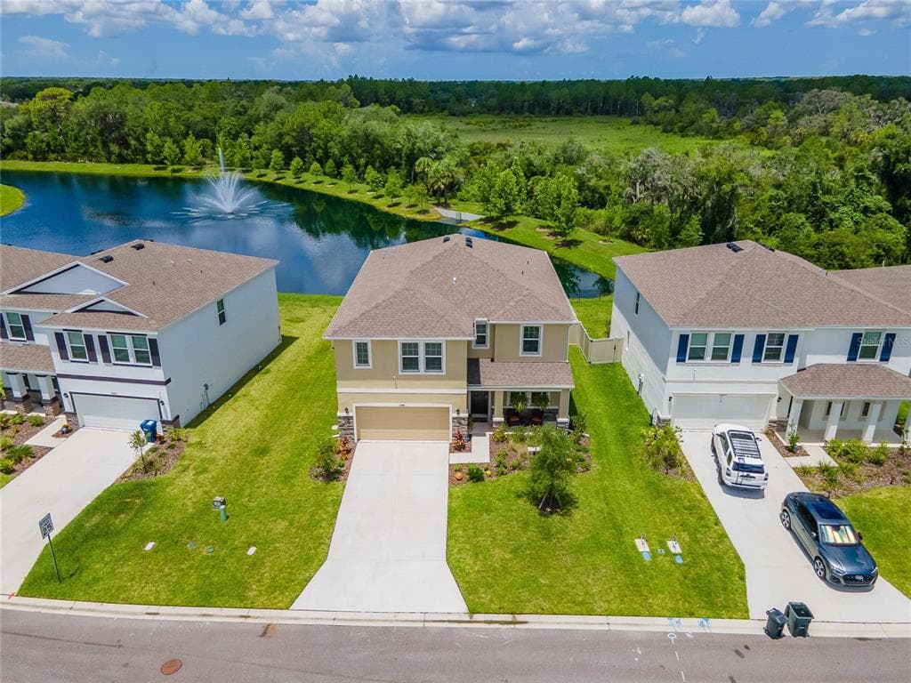 16441 WOODSIDE GLEN PARRISH, FL 34219