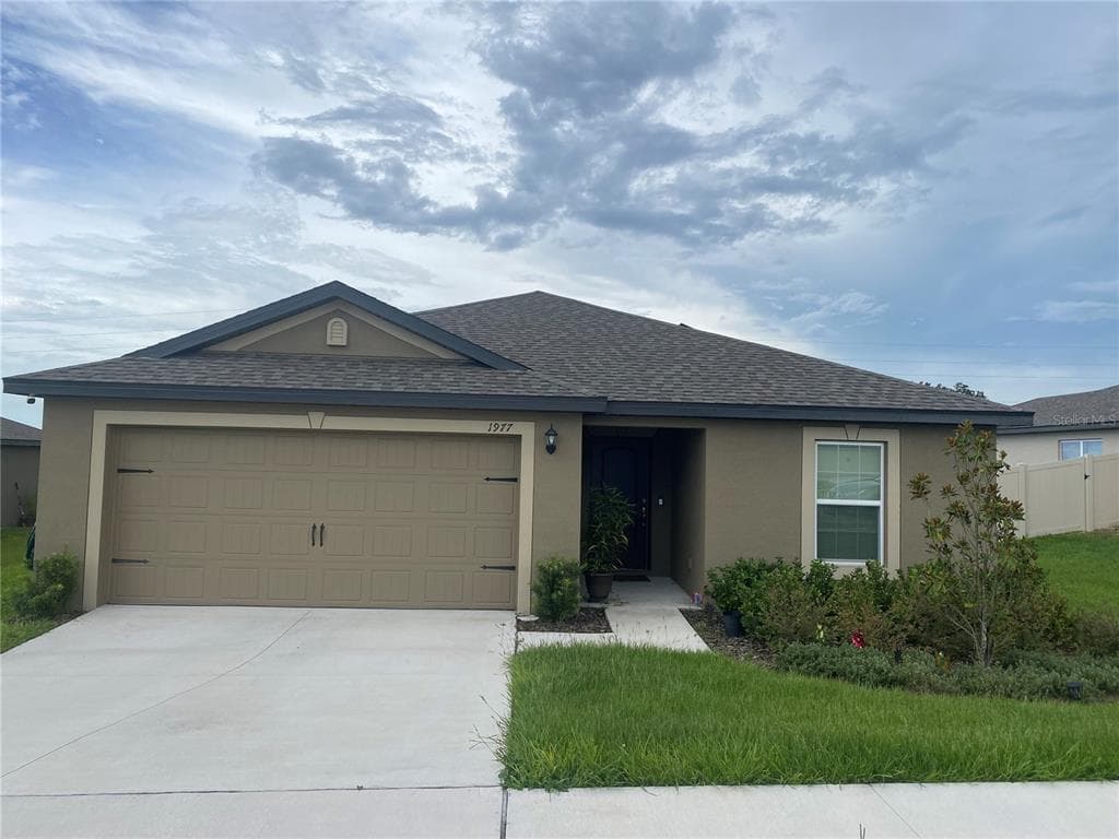 1977 AMBER SWEET CIRCLE DUNDEE, FL 33838