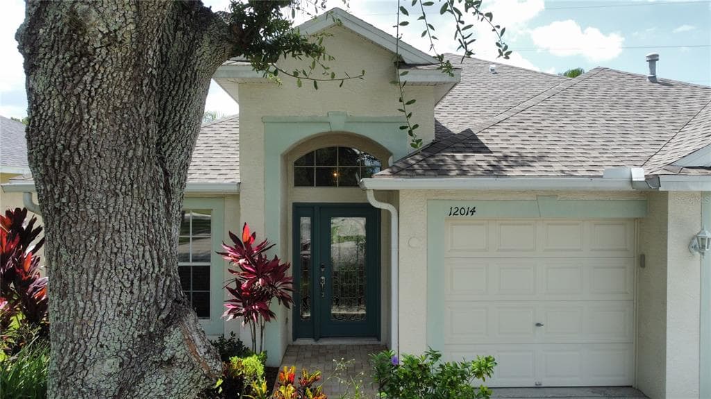 12014 NORTHUMBERLAND DRIVE TAMPA, FL 33626