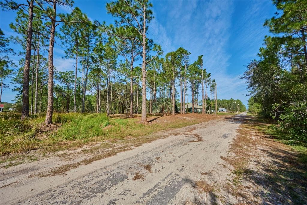 16 LANTANA DRIVE S INDIAN LAKE ESTATES, FL 33855