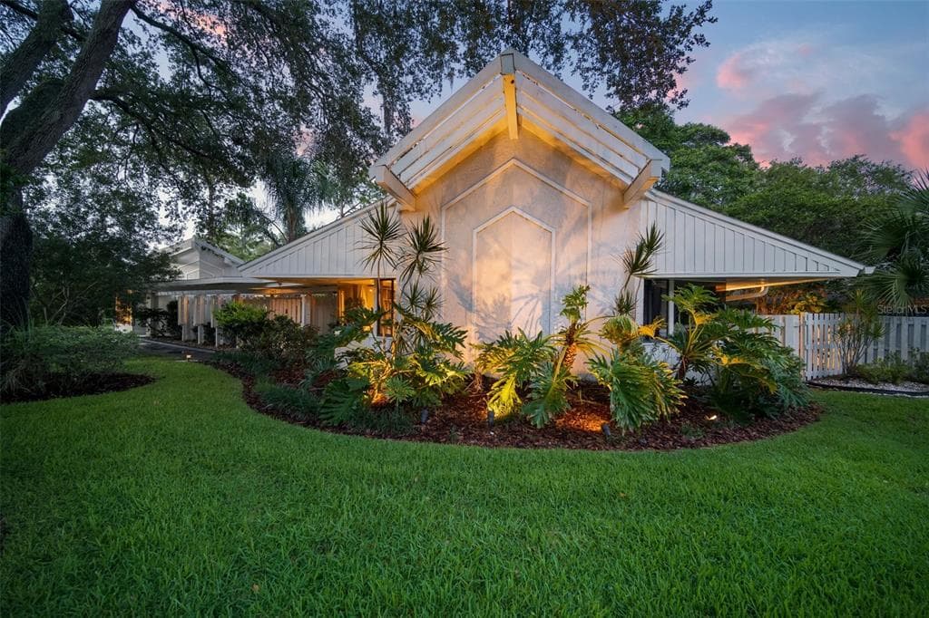 2980 EASTLAND BOULEVARD CLEARWATER, FL 33761