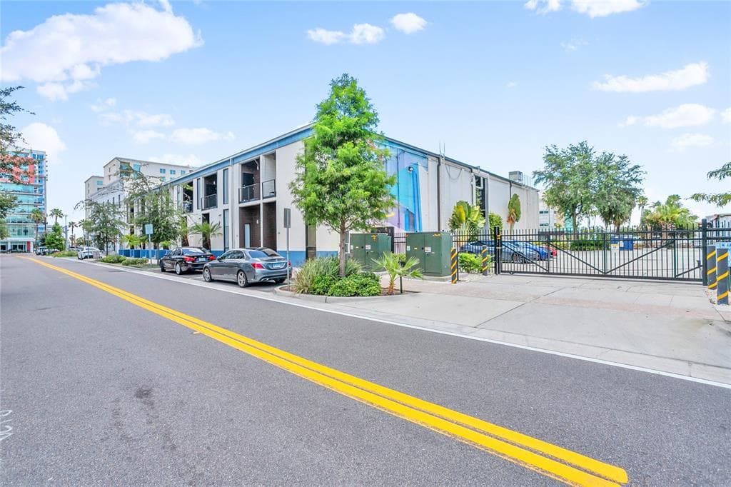 217 N 12TH STREET UNIT 107 TAMPA, FL 33602