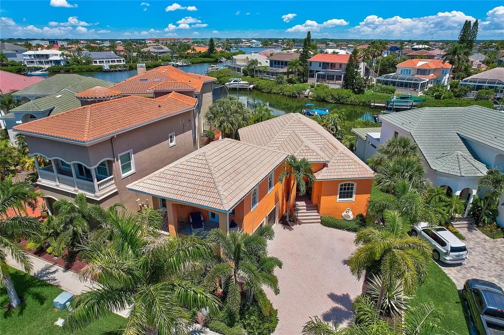 6117 MARBELLA BOULEVARD APOLLO BEACH, FL 33572