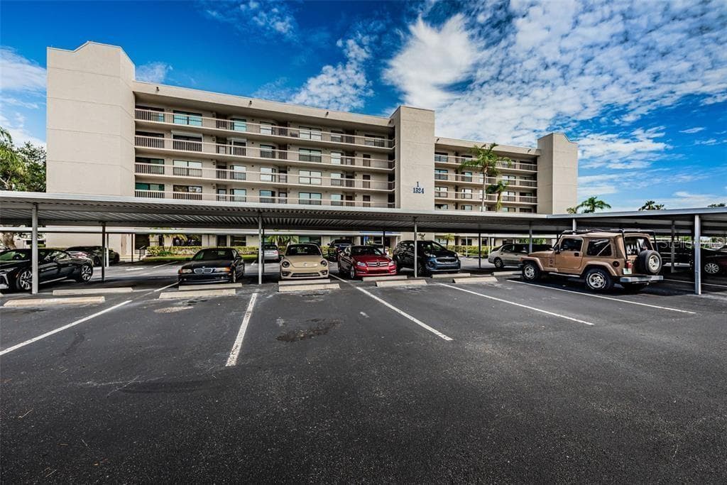 1324 PASADENA AVENUE S UNIT 205 SOUTH PASADENA, FL 33707
