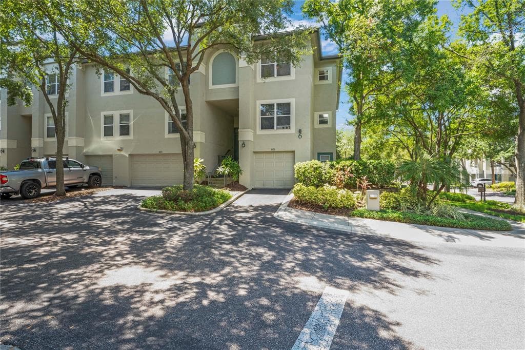 601 TROPICAL BREEZE WAY UNIT 601