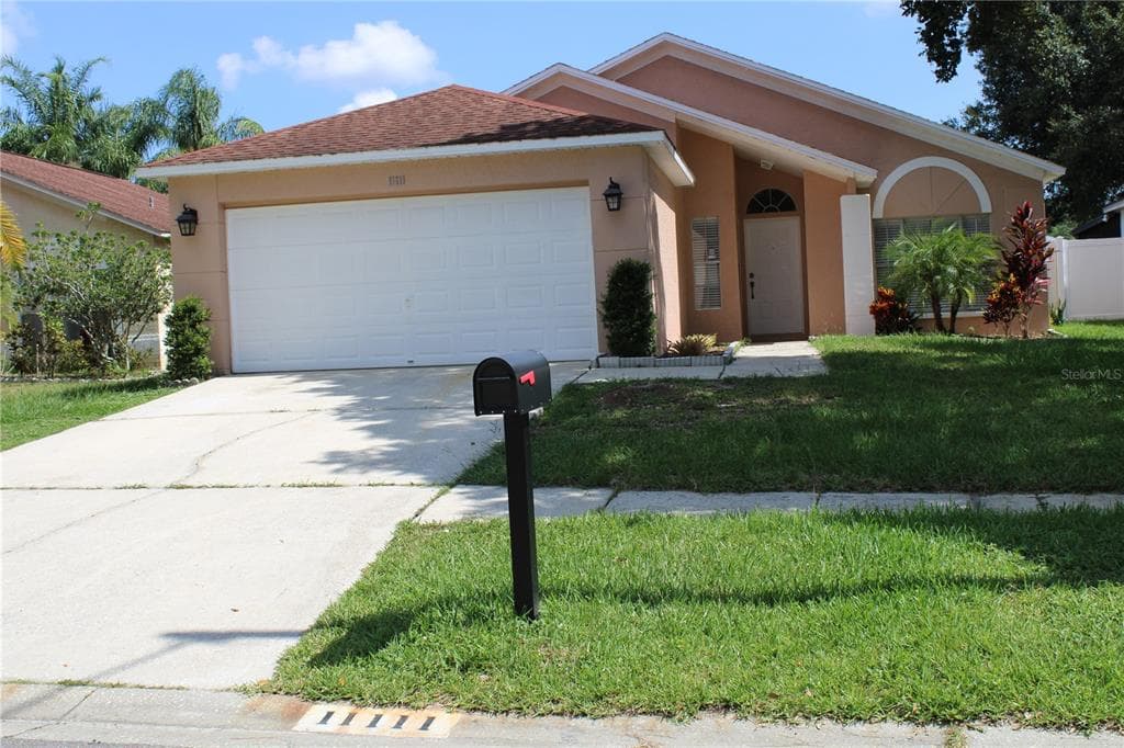 11111 BLOOMINGTON DRIVE TAMPA, FL 33635