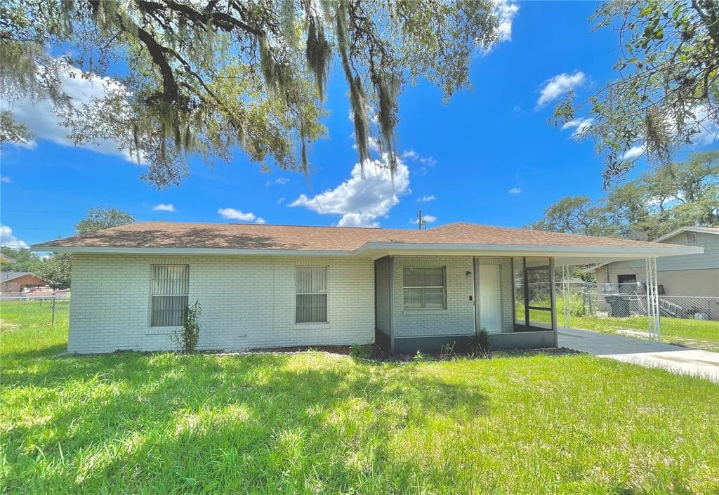 2408 LAURA STREET LAKE WALES, FL 33898
