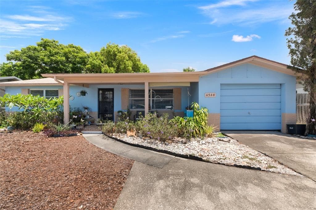 4544 MAYFLOWER DRIVE NEW PORT RICHEY, FL 34652