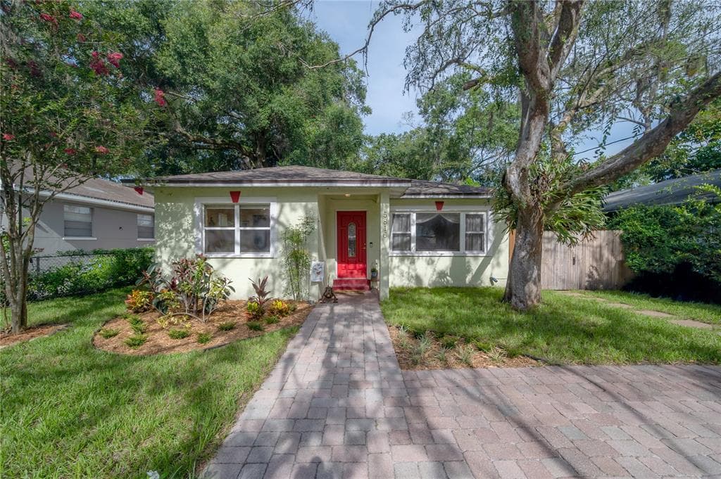 5816 N 17TH STREET TAMPA, FL 33610