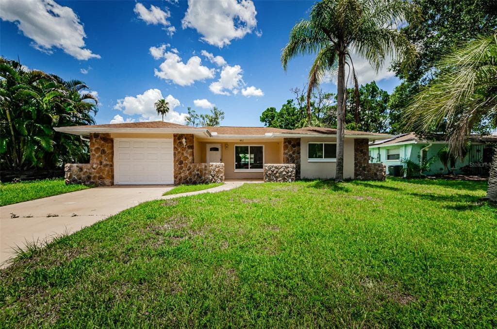1812 MAPLELEAF BOULEVARD OLDSMAR, FL 34677