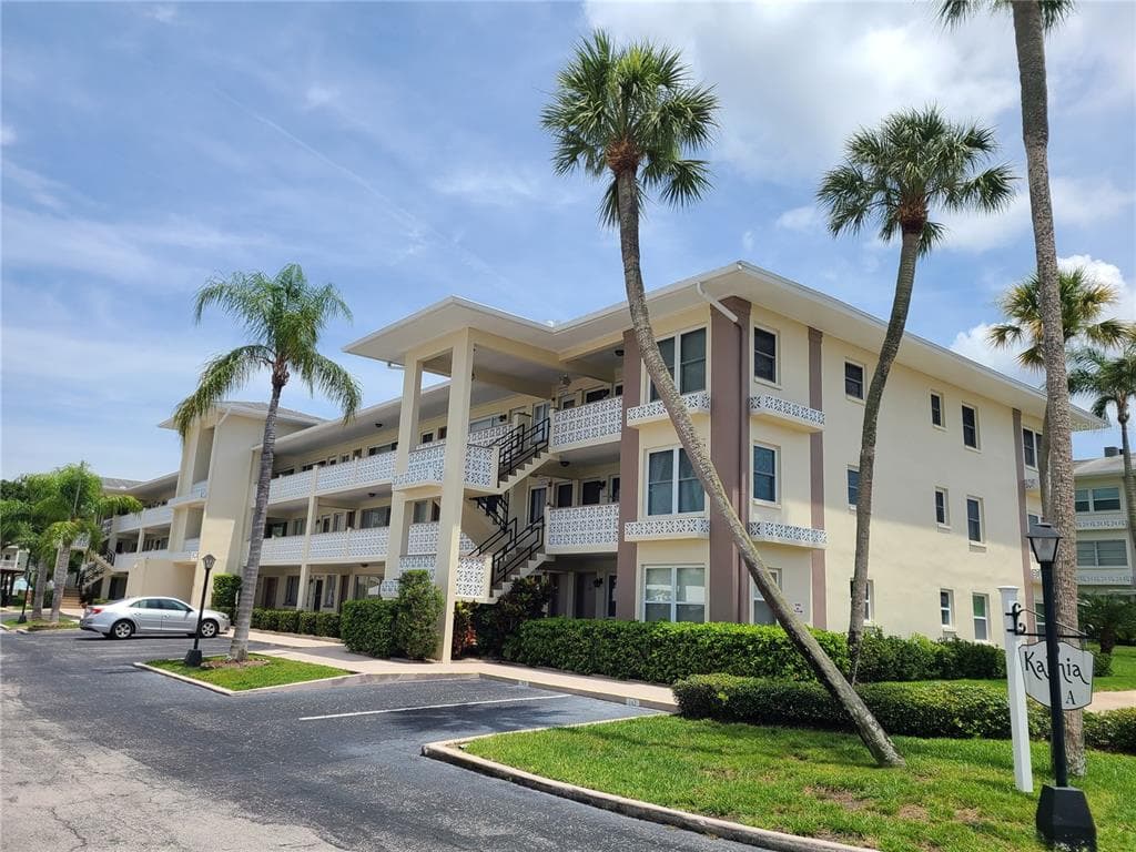 1235 S HIGHLAND AVENUE UNIT 1-307 CLEARWATER, FL 33756