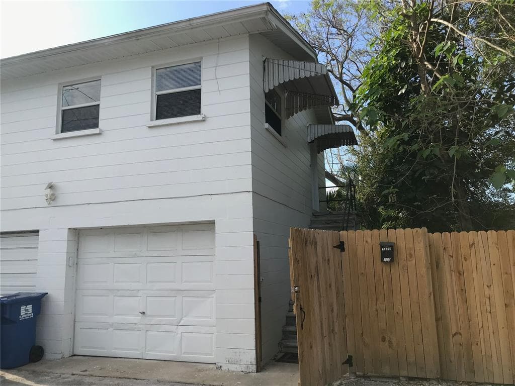 1429 35TH AVENUE N UNIT 2 ST PETERSBURG, FL 33704