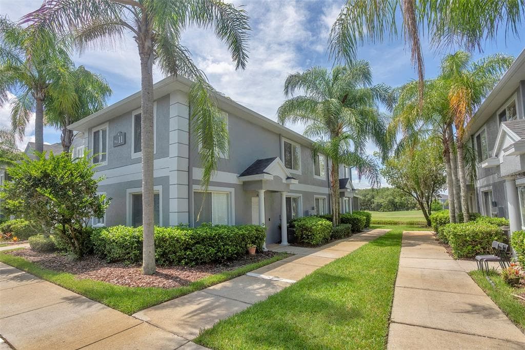 18220 PARADISE POINT DRIVE TAMPA, FL 33647