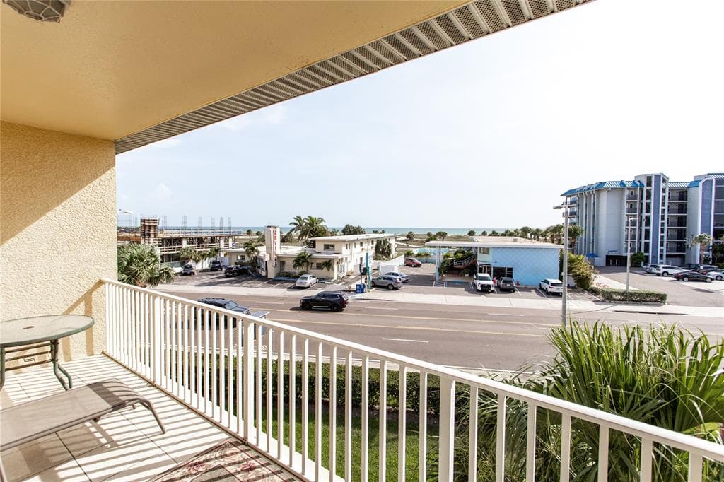11555 GULF BOULEVARD UNIT 112 TREASURE ISLAND, FL 33706