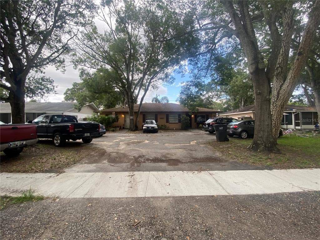 2739 63RD TERRACE N ST PETERSBURG, FL 33702