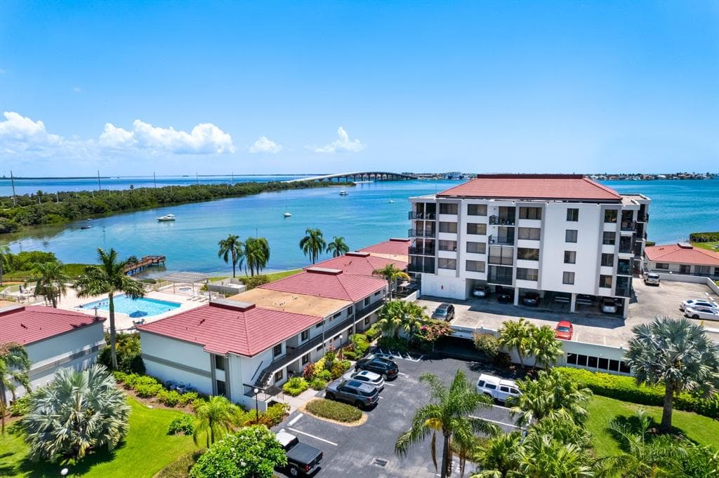 6361 BAHIA DEL MAR BOULEVARD UNIT 206 ST PETERSBURG, FL 33715