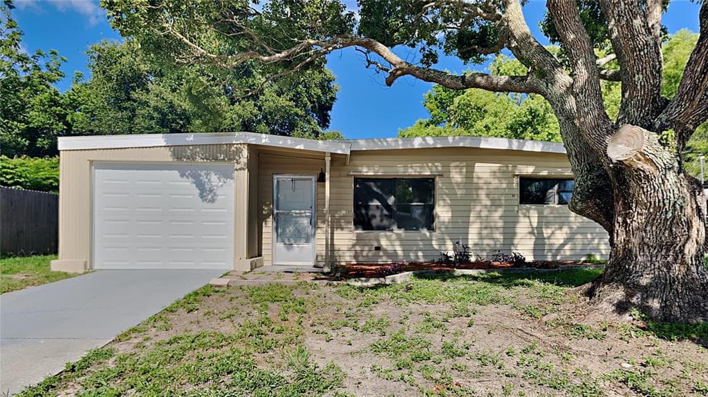 4124 FAIRFORD DRIVE NEW PORT RICHEY, FL 34652
