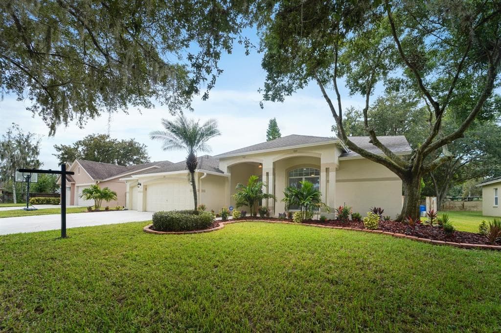 19604 LAKE OSCEOLA LANE